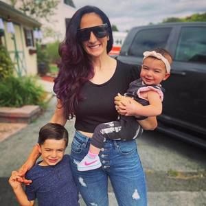 Meet your Posher, Santina